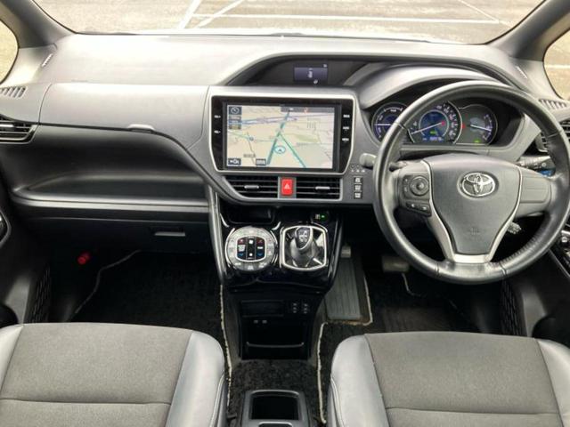 ノア ハイブリッドSiダブルバイビー 新品タイヤ/保証書/純正 10インチ SDナビ/衝突安全装置/両側電動スライドドア/シートヒーター 前席/車線逸脱防止支援システム/シート ハーフレザー/パーキングアシスト バックガイド バックカメラ(4枚目)