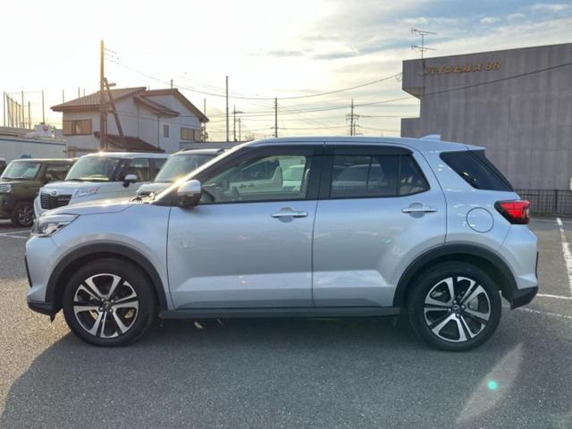 ロッキー プレミアム 保証書/純正 9インチ SDナビ/スマートアシスト(トヨタ・ダイハツ)/シートヒーター 前席/パノラマモニター/車線逸脱防止支援システム/シート ハーフレザー ターボ 衝突被害軽減システム DVD再生(2枚目)