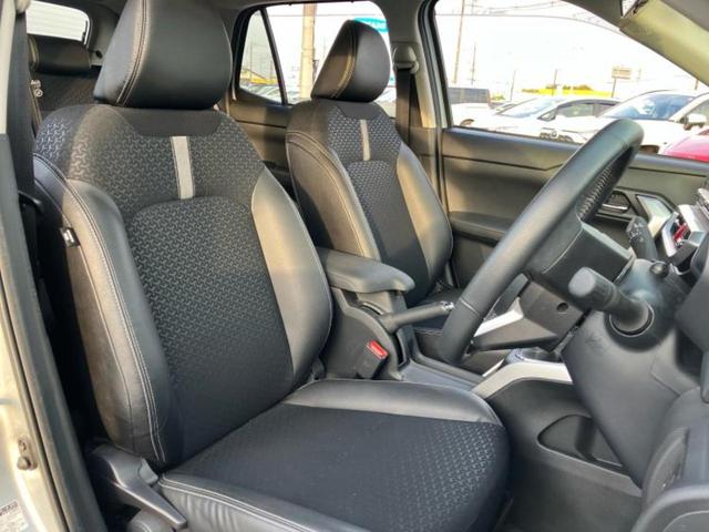 ロッキー プレミアム 保証書/純正 9インチ SDナビ/スマートアシスト(トヨタ・ダイハツ)/シートヒーター 前席/パノラマモニター/車線逸脱防止支援システム/シート ハーフレザー ターボ 衝突被害軽減システム DVD再生(4枚目)