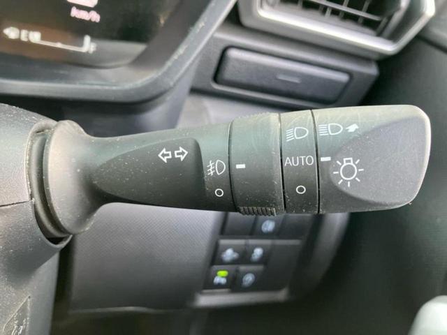 ロッキー プレミアム 保証書/純正 9インチ SDナビ/スマートアシスト(トヨタ・ダイハツ)/シートヒーター 前席/パノラマモニター/車線逸脱防止支援システム/シート ハーフレザー ターボ 衝突被害軽減システム DVD再生(17枚目)