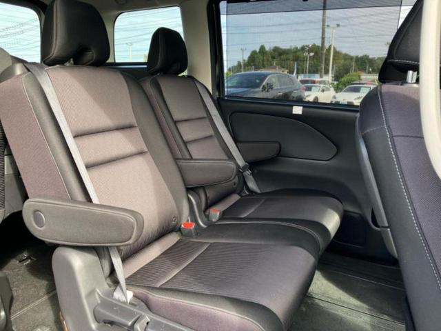 セレナ eパワーハイウェイスターV 純正 9インチ SDナビ/フリップダウンモニター 純正 12.1インチ/インテリジェントルームミラー/衝突安全装置/両側電動スライドドア/シートヒーター 前席/車線逸脱防止支援システム 後席モニター(6枚目)