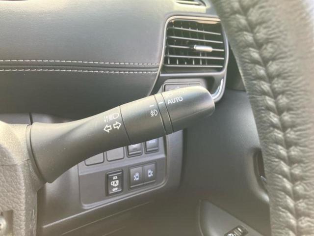 セレナ eパワーハイウェイスターV 純正 9インチ SDナビ/フリップダウンモニター 純正 12.1インチ/インテリジェントルームミラー/衝突安全装置/両側電動スライドドア/シートヒーター 前席/車線逸脱防止支援システム 後席モニター(17枚目)