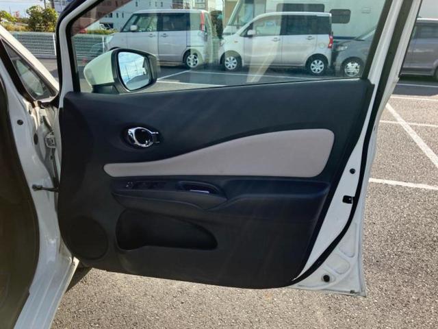 ノート eパワーX 保証書/純正 SDナビ/衝突安全装置/車線逸脱防止支援システム/ドライブレコーダー 社外/ヘッドランプ HID/Bluetooth接続/ETC/EBD付ABS/横滑り防止装置/アイドリングストップ(22枚目)