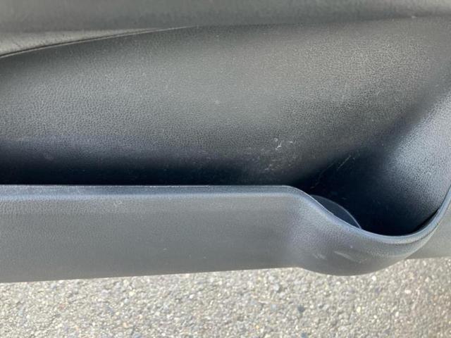 ノート eパワーX 保証書/純正 SDナビ/衝突安全装置/車線逸脱防止支援システム/ドライブレコーダー 社外/ヘッドランプ HID/Bluetooth接続/ETC/EBD付ABS/横滑り防止装置/アイドリングストップ(36枚目)