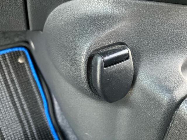 ノート eパワーX 保証書/純正 SDナビ/衝突安全装置/車線逸脱防止支援システム/ドライブレコーダー 社外/ヘッドランプ HID/Bluetooth接続/ETC/EBD付ABS/横滑り防止装置/アイドリングストップ(40枚目)