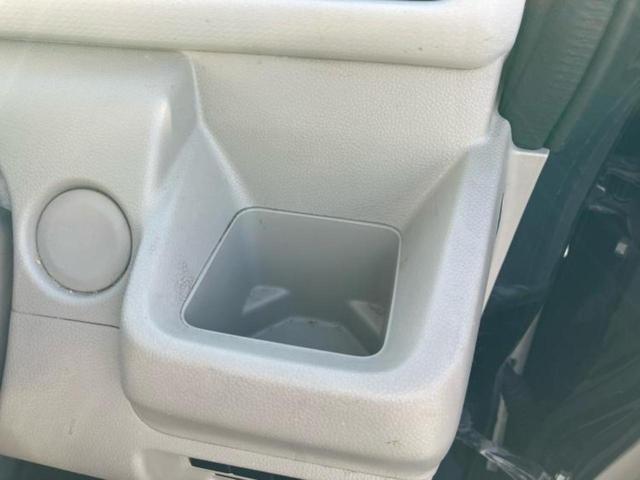 ワゴンＲ ハイブリッドＦＸ　シートヒーター　運転席／ＥＢＤ付ＡＢＳ／横滑り防止装置／アイドリングストップ／エアバッグ　運転席／エアバッグ　助手席／パワーウインドウ／キーレスエントリー／オートエアコン／パワーステアリング（28枚目）