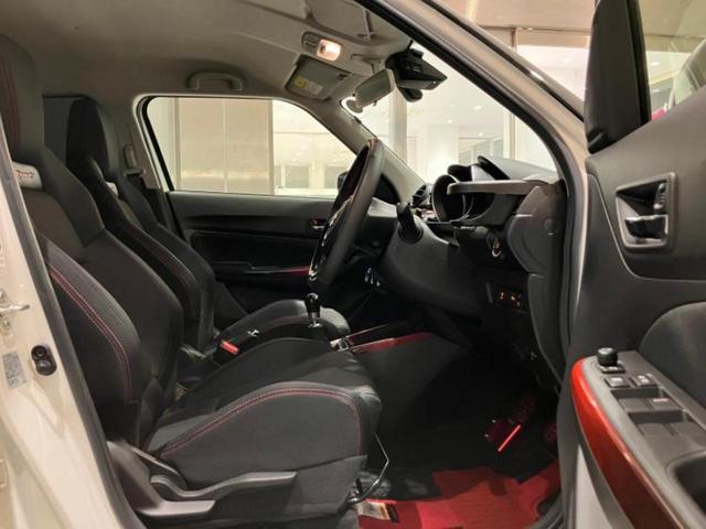 スイフトスポーツ スポーツ　社外エアロ／保証書／社外　８インチ　ＳＤナビ／衝突安全装置／シートヒーター／車線逸脱防止支援システム／パーキングアシスト　バックガイド／ドライブレコーダー　前後／ヘッドランプ　ＬＥＤ　バックカメラ（5枚目）