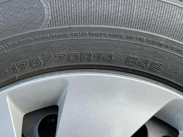 フィット １３Ｇ・Ｌパッケージ　新品タイヤ／保証書／純正　ＳＤナビ／パーキングアシスト　バックガイド／ヘッドランプ　ＬＥＤ／ＵＳＢジャック／ＥＴＣ／ＥＢＤ付ＡＢＳ／横滑り防止装置／アイドリングストップ／バックモニター　バックカメラ（46枚目）