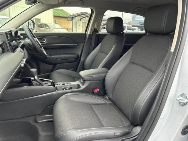 ヴェゼル eHEV Z 保証書/ディスプレイオーディオ/ホンダセンシング/シートヒーター 前席/車線逸脱防止支援システム/シート ハーフレザー/電動バックドア/ヘッドランプ LED/Bluetooth接続/ETC(7枚目)