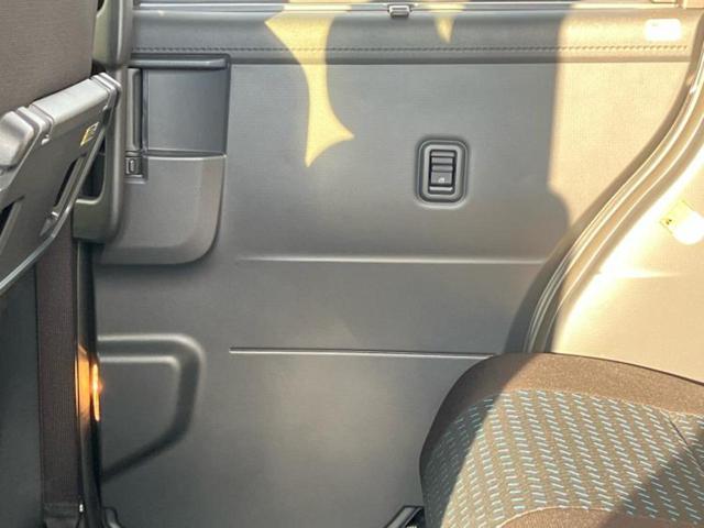 ルーミー カスタムG-T ディスプレイオーディオ9インチ/スマートアシスト(トヨタ・ダイハツ)/両側電動スライドドア/パノラミックビューモニター/車線逸脱防止支援システム/ドライブレコーダー 前後 衝突被害軽減システム TV(24枚目)