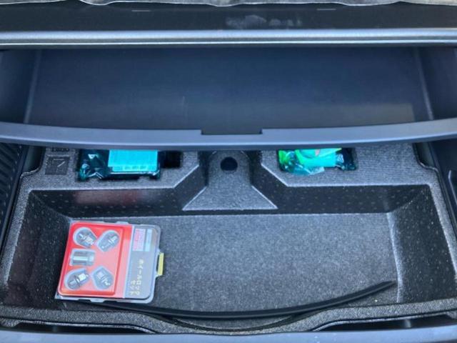 ハリアー Zレザーパッケージ 調光パノラマルーフ/JBL/保証書/純正 12.3インチ メモリーナビ/デジタルインナーミラー/トヨタセーフティセンス/エアーシート 前席/パノラミックビューモニター/車線逸脱防止支援システム(25枚目)