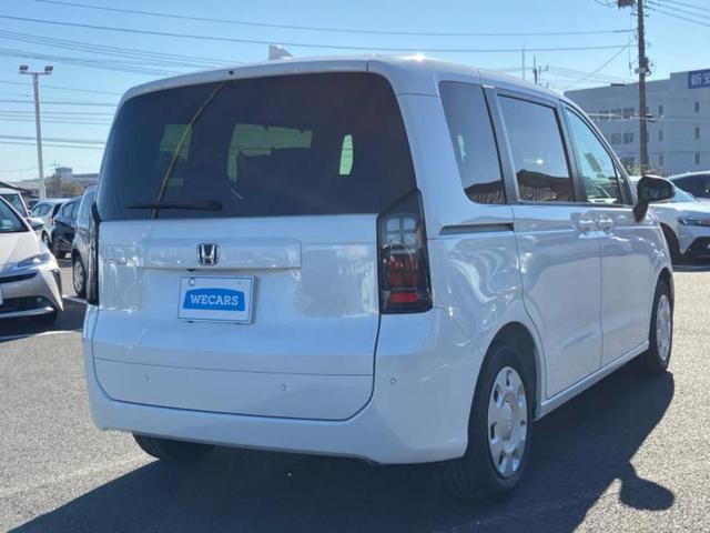 フリード ＡＩＲ　保証書／純正　８インチ　ナビ／ホンダセンシング／両側電動スライドドア／車線逸脱防止支援システム／登録済未使用車／ヘッドランプ　ＬＥＤ／ＵＳＢジャック／Ｂｌｕｅｔｏｏｔｈ接続／ＥＢＤ付ＡＢＳ　禁煙車（3枚目）