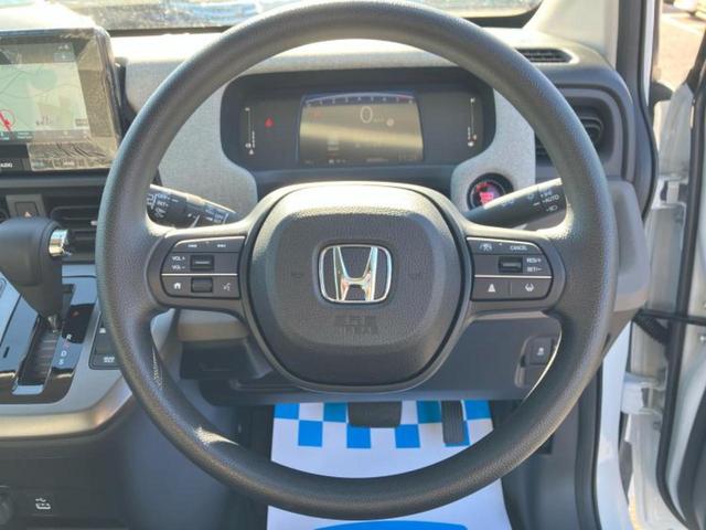 フリード ＡＩＲ　保証書／純正　８インチ　ナビ／ホンダセンシング／両側電動スライドドア／車線逸脱防止支援システム／登録済未使用車／ヘッドランプ　ＬＥＤ／ＵＳＢジャック／Ｂｌｕｅｔｏｏｔｈ接続／ＥＢＤ付ＡＢＳ　禁煙車（15枚目）