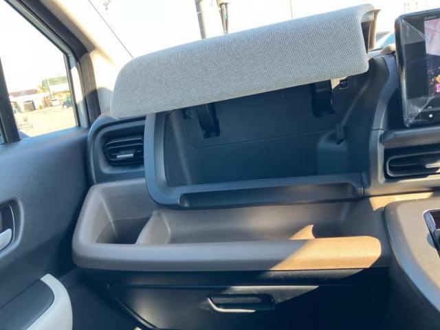 フリード ＡＩＲ　保証書／純正　８インチ　ナビ／ホンダセンシング／両側電動スライドドア／車線逸脱防止支援システム／登録済未使用車／ヘッドランプ　ＬＥＤ／ＵＳＢジャック／Ｂｌｕｅｔｏｏｔｈ接続／ＥＢＤ付ＡＢＳ　禁煙車（36枚目）