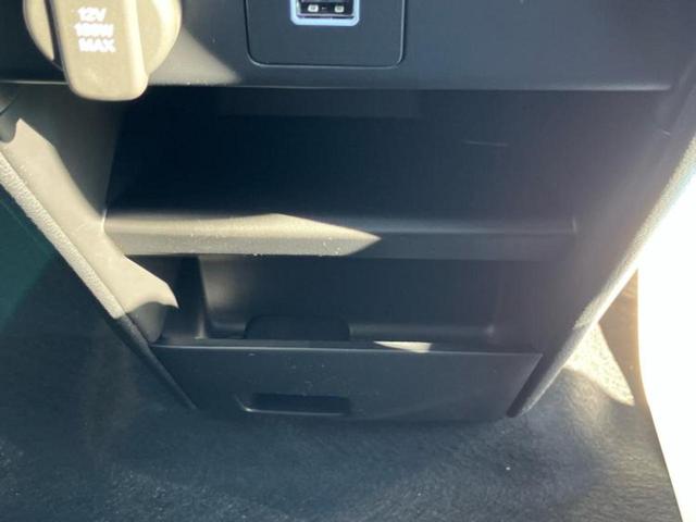 フリード ＡＩＲ　保証書／純正　８インチ　ナビ／ホンダセンシング／両側電動スライドドア／車線逸脱防止支援システム／登録済未使用車／ヘッドランプ　ＬＥＤ／ＵＳＢジャック／Ｂｌｕｅｔｏｏｔｈ接続／ＥＢＤ付ＡＢＳ　禁煙車（41枚目）