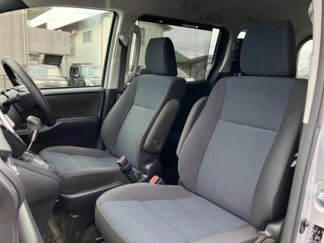 ノア X 新品タイヤ/保証書/社外 9インチ ナビ/トヨタセーフティセンス/電動スライドドア/車線逸脱防止支援システム/ヘッドランプ LED/Bluetooth接続/ETC/EBD付ABS/横滑り防止装置(7枚目)