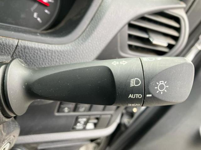 ノア X 新品タイヤ/保証書/社外 9インチ ナビ/トヨタセーフティセンス/電動スライドドア/車線逸脱防止支援システム/ヘッドランプ LED/Bluetooth接続/ETC/EBD付ABS/横滑り防止装置(17枚目)