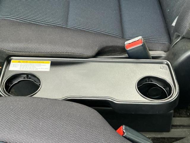 ノア X 新品タイヤ/保証書/社外 9インチ ナビ/トヨタセーフティセンス/電動スライドドア/車線逸脱防止支援システム/ヘッドランプ LED/Bluetooth接続/ETC/EBD付ABS/横滑り防止装置(41枚目)