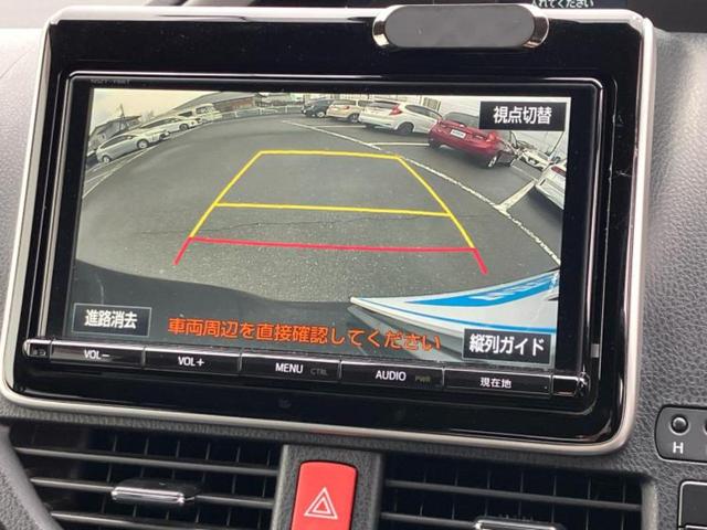 ヴォクシー ＺＳキラメキ２　保証書／純正　９インチ　ＳＤナビ／フリップダウンモニター　純正　１２．１インチ／トヨタセーフティセンス／両側電動スライドドア／車線逸脱防止支援システム／ヘッドランプ　ＬＥＤ　衝突被害軽減システム（11枚目）