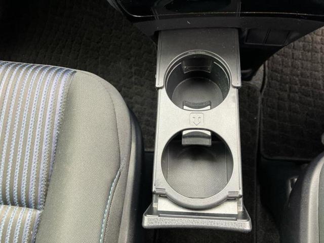 ヴォクシー ＺＳキラメキ２　保証書／純正　９インチ　ＳＤナビ／フリップダウンモニター　純正　１２．１インチ／トヨタセーフティセンス／両側電動スライドドア／車線逸脱防止支援システム／ヘッドランプ　ＬＥＤ　衝突被害軽減システム（35枚目）