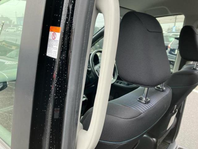 ヴォクシー ＺＳキラメキ２　保証書／純正　９インチ　ＳＤナビ／フリップダウンモニター　純正　１２．１インチ／トヨタセーフティセンス／両側電動スライドドア／車線逸脱防止支援システム／ヘッドランプ　ＬＥＤ　衝突被害軽減システム（43枚目）