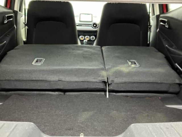 デミオ ＸＤツーリング　純正エアロ／純正　ＳＤナビ／衝突安全装置／ヘッドランプ　ＬＥＤ／Ｂｌｕｅｔｏｏｔｈ接続／ＥＴＣ／ＥＢＤ付ＡＢＳ／横滑り防止装置／アイドリングストップ／クルーズコントロール／バックモニター　フルエアロ（20枚目）