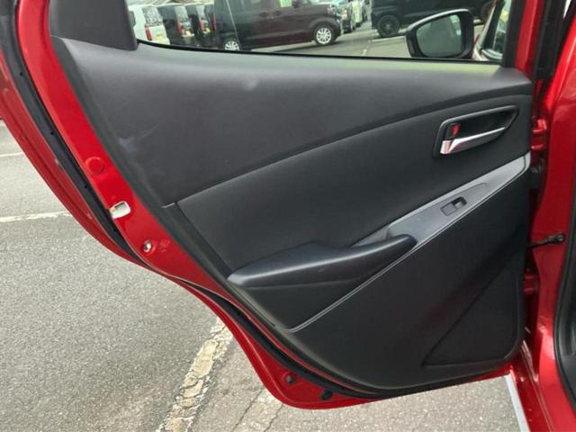 デミオ ＸＤツーリング　純正エアロ／純正　ＳＤナビ／衝突安全装置／ヘッドランプ　ＬＥＤ／Ｂｌｕｅｔｏｏｔｈ接続／ＥＴＣ／ＥＢＤ付ＡＢＳ／横滑り防止装置／アイドリングストップ／クルーズコントロール／バックモニター　フルエアロ（23枚目）