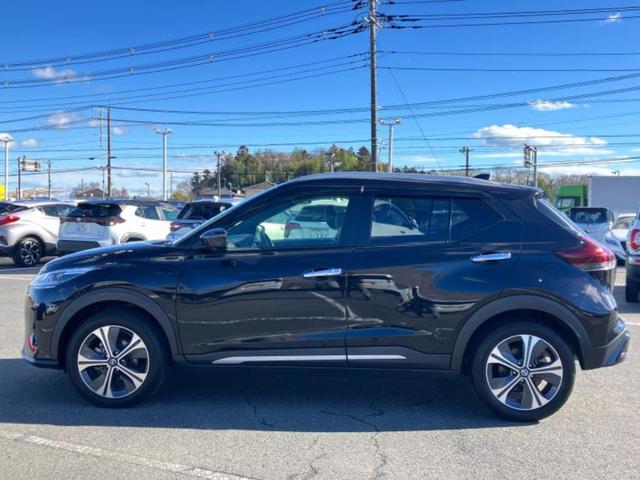 キックス Ｘ　新品タイヤ／社外　ナビ／インテリジェントルームミラー／エマージェンシーブレーキ／アラウンドビューモニター／車線逸脱防止支援システム／シート　ハーフレザー／プロパイロット／ヘッドランプ　ＬＥＤ　ＥＴＣ（2枚目）