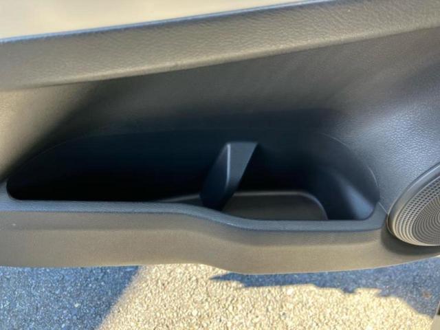 キックス Ｘ　新品タイヤ／社外　ナビ／インテリジェントルームミラー／エマージェンシーブレーキ／アラウンドビューモニター／車線逸脱防止支援システム／シート　ハーフレザー／プロパイロット／ヘッドランプ　ＬＥＤ　ＥＴＣ（40枚目）