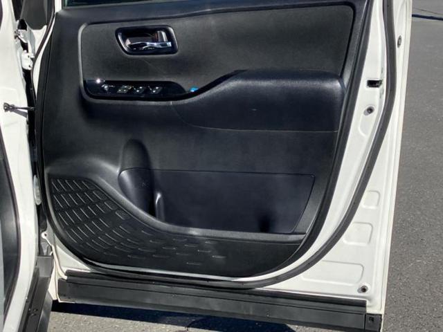 ヴォクシー ＺＳキラメキ２　新品タイヤ／純正　９インチ　ＳＤナビ／フリップダウンモニター　純正　１２．１インチ／トヨタセーフティセンス／車線逸脱防止支援システム／ヘッドランプ　ＬＥＤ／Ｂｌｕｅｔｏｏｔｈ接続／ＥＴＣ２．０（23枚目）