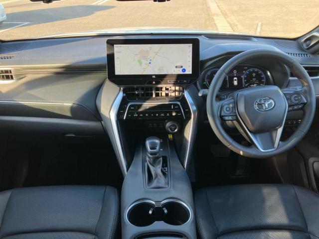 ハリアーハイブリッド Ｚレザーパッケージ　新品タイヤ／調光パノラマルーフ／モデリスタエアロ／ＪＢＬ／保証書／ディスプレイオーディオ＋ナビ１２．３インチ／デジタルインナーミラー／トヨタセーフティセンス／エアーシート　前席　革シート　全周囲カメラ（4枚目）