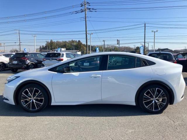 プリウス Ｚ　新品タイヤ／パノラマルーフ／保証書／ディスプレイオーディオ＋ナビ１２．３インチ／デジタルインナーミラー／トヨタセーフティセンス／エアーシート　前席／パノラミックビューモニター　サンルーフ　全周囲カメラ（2枚目）