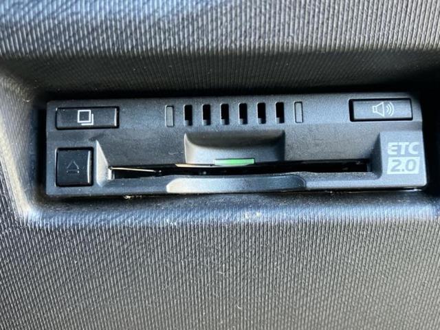 アクア Ｓ　新品タイヤ／純正　９インチ　ＳＤナビ／トヨタセーフティセンス／車線逸脱防止支援システム／Ｂｌｕｅｔｏｏｔｈ接続／ＥＴＣ２．０／ＥＢＤ付ＡＢＳ／横滑り防止装置／バックモニター／フルセグＴＶ／ＤＶＤ（25枚目）