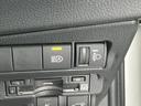 日常の運転を助けるスイッチ類を備えています。わかりやすい操作感で、快適なドライブをサポートします。