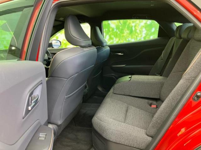 クラウンクロスオーバー 4WD Gアドバンスド 保証書/ディスプレイオーディオ+ナビ11インチ/デジタルインナーミラー/トヨタセーフティセンス/全方位モニター/車線逸脱防止支援システム/シート ハーフレザー 衝突被害軽減システム 全周囲カメラ(7枚目)