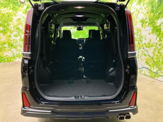 ノア ハイブリッドＳｉダブルバイビー３　モデリスタエアロ／保証書／純正　１０インチ　ＳＤナビ／フリップダウンモニター　純正　１２．１インチ／トヨタセーフティセンス／両側電動スライドドア／シートヒーター　前席／車線逸脱防止支援システム（21枚目）