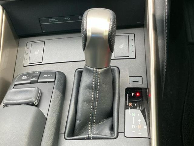 IS IS200t Fスポーツ 新品タイヤ/保証書/純正 メモリーナビ/プリクラッシュセーフティ/シートヒーター/シート ハーフレザー/ヘッドランプ LED/Bluetooth接続/ETC/EBD付ABS/横滑り防止装置 電動シート(18枚目)