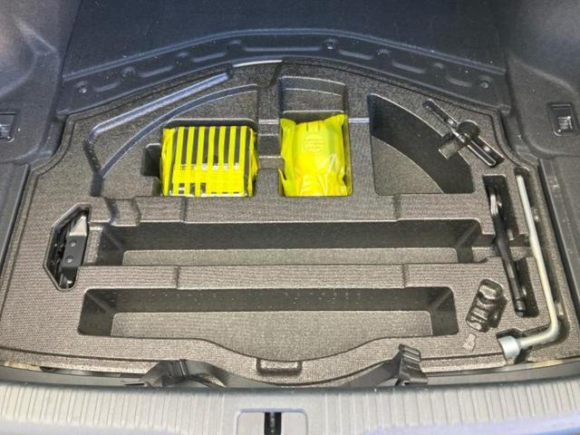 IS IS200t Fスポーツ 新品タイヤ/保証書/純正 メモリーナビ/プリクラッシュセーフティ/シートヒーター/シート ハーフレザー/ヘッドランプ LED/Bluetooth接続/ETC/EBD付ABS/横滑り防止装置 電動シート(23枚目)