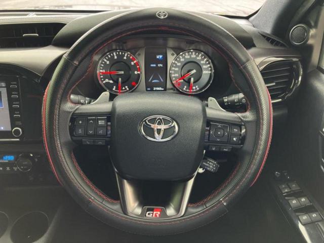 ＷＥＣＡＲＳの展示場では実際に見て、触ってお車をお選びいただけます！知識の豊富な営業スタッフが様々なカーライフをご提案いたします！