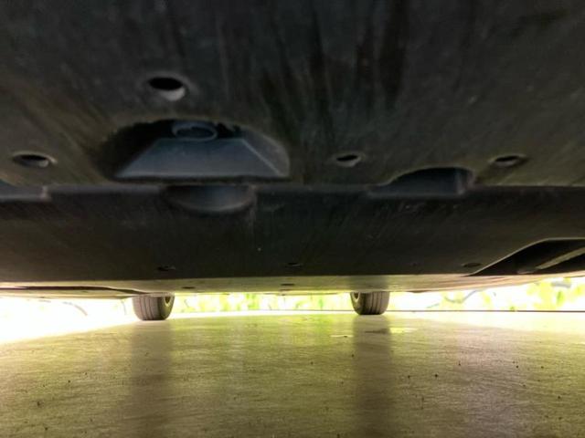 プリウス Ｓセーフティプラス２　新品タイヤ／社外　９インチ　ＳＤナビ／トヨタセーフティセンス／車線逸脱防止支援システム／ドライブレコーダー　前後／ヘッドランプ　ＬＥＤ／Ｂｌｕｅｔｏｏｔｈ接続／ＥＴＣ／ＥＢＤ付ＡＢＳ　バックカメラ（36枚目）