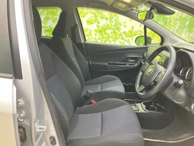 ヴィッツ Ｆ　ＬＥＤエディション　保証書／純正　ＳＤナビ／パーキングアシスト　バックガイド／ヘッドランプ　ＬＥＤ／Ｂｌｕｅｔｏｏｔｈ接続／ＥＴＣ／ＥＢＤ付ＡＢＳ／横滑り防止装置／アイドリングストップ／バックモニター　バックカメラ（4枚目）