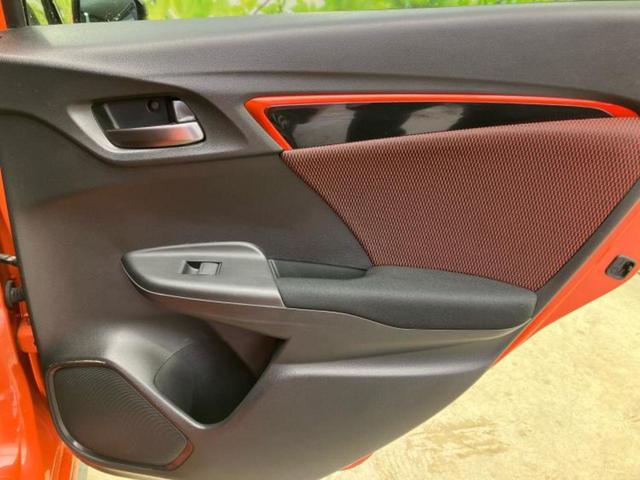 フィット RSホンダセンシング 新品タイヤ/純正 8インチ SDナビ/ホンダセンシング/車線逸脱防止支援システム/ドライブレコーダー 社外/ヘッドランプ LED/USBジャック/Bluetooth接続/ETC/EBD付ABS 寒冷地(21枚目)