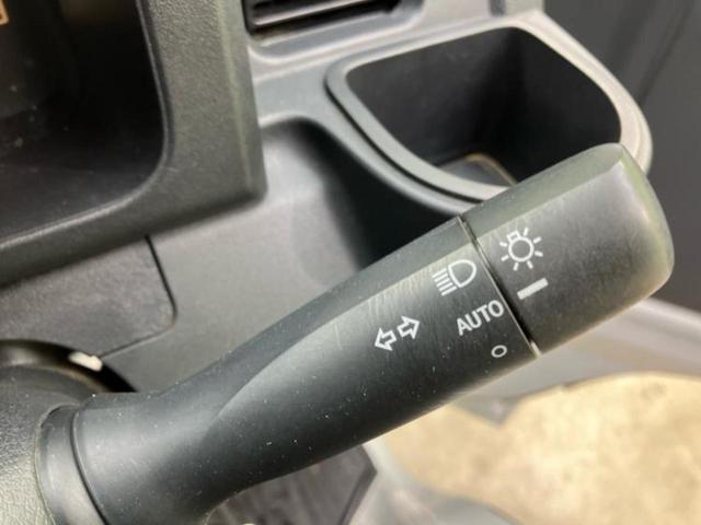 ハイゼットトラック スタンダード 新品タイヤ/保証書/エアバッグ 運転席/パワーステアリング/オートライト/マニュアルエアコン/アクセサリーソケット/ラジオ(11枚目)