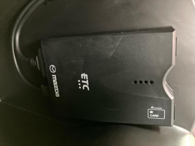 CX-8 25Sプロアクティブ 新品タイヤ/保証書/純正 SDナビ/アイアクティブセンス(マツダ)/シートヒーター 全席/360°ビューモニター/車線逸脱防止支援システム/パーキングアシスト バックガイド/電動バックドア 電動シート(27枚目)