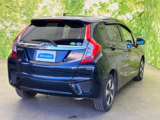 フィットハイブリッド ハイブリッド・Ｌパッケージ　新品タイヤ／純正　ＳＤナビ／シート　ハーフレザー／ヘッドランプ　ＬＥＤ／Ｂｌｕｅｔｏｏｔｈ接続／ＥＴＣ／ＥＢＤ付ＡＢＳ／横滑り防止装置／アイドリングストップ／クルーズコントロール／バックモニター（3枚目）