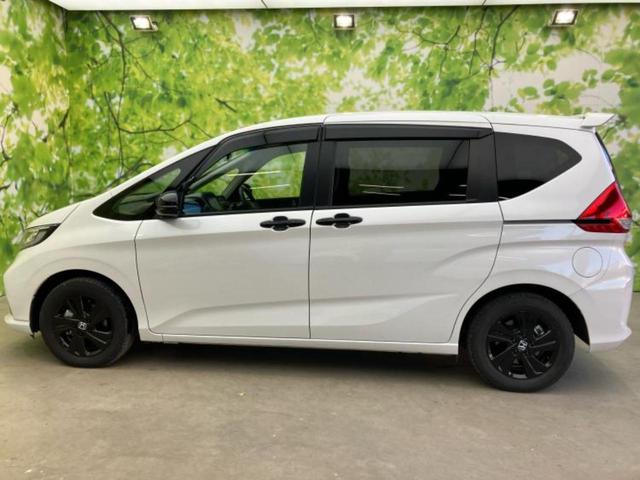 フリードハイブリッド ハイブリッドＧブラックスタイル　保証書／純正　９インチ　ＳＤナビ／ホンダセンシング／両側電動スライドドア／シートヒーター／車線逸脱防止支援システム／ドライブレコーダー　前後／ヘッドランプ　ＬＥＤ／Ｂｌｕｅｔｏｏｔｈ接続　バックカメラ（2枚目）