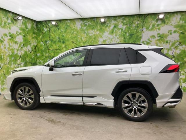 ＲＡＶ４ ４ＷＤ　Ｇ　Ｚパッケージ　新品タイヤ／サンルーフ／純正エアロ／ディスプレイオーディオ＋ナビ９インチ／デジタルインナーミラー／トヨタセーフティセンス／シートヒーター　前席／車線逸脱防止支援システム／シート　合皮　フルエアロ（2枚目）