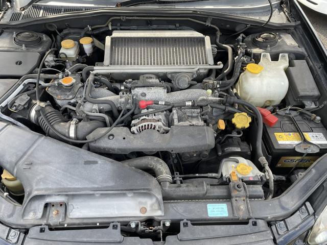 当店の営業時間は９時から１８時となっております。平日は車検や出張買取に出ていることも多いため、お電話にて来店予約をお願いしております。予めご了承ください。また臨時定休日を頂く場合もございます。