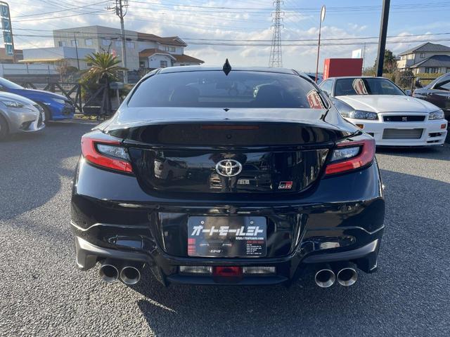 ＧＲ８６ ＲＺ　ＧＲエアロ（ＦＳＲ）／ＴＲＤ４本出しマフラー／９インチ純正ＮａｖｉＴＶ／シ－トヒーター（8枚目）