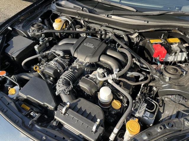 ＧＲ８６ ＲＺ　ＧＲエアロ（ＦＳＲ）／ＴＲＤ４本出しマフラー／９インチ純正ＮａｖｉＴＶ／シ－トヒーター（16枚目）